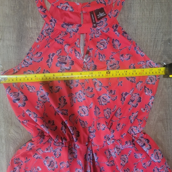 New Directions Red Cut Out Pleated Jumpsuit - Picture 10 of 15